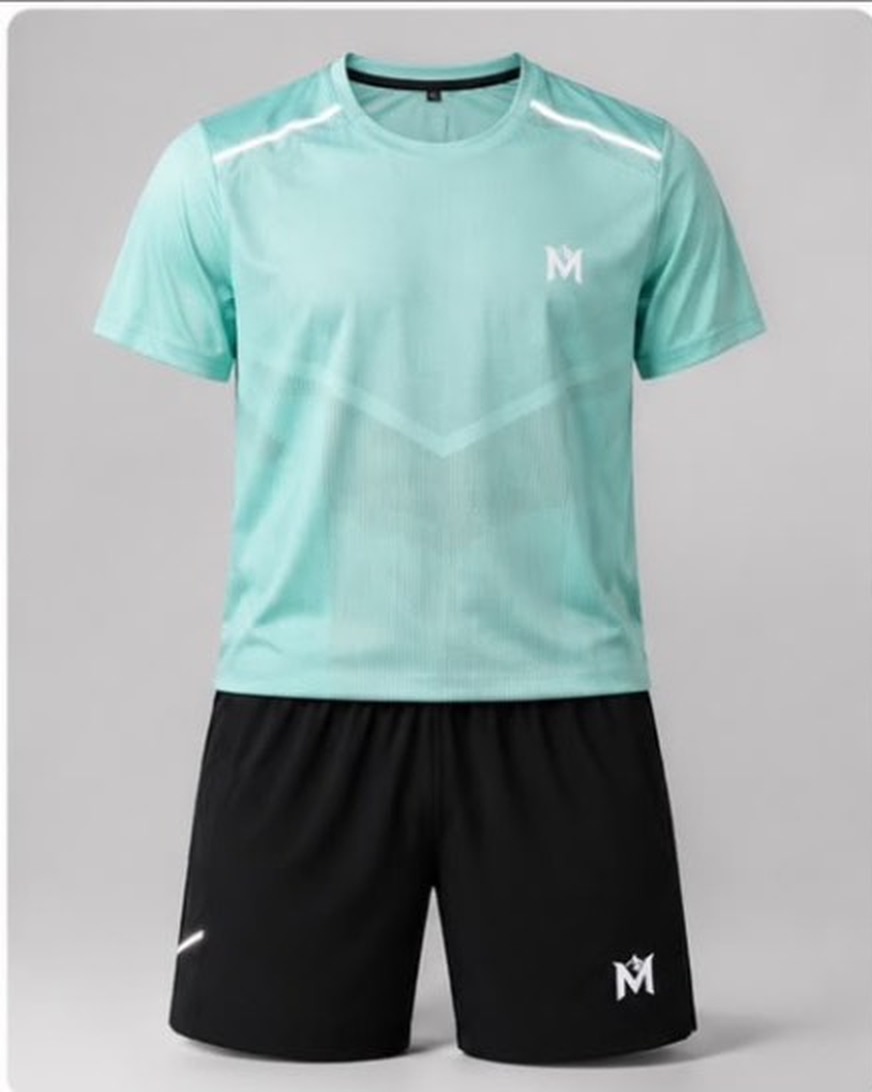 Moderate Noir Set 01 mint tee and black shorts, front view